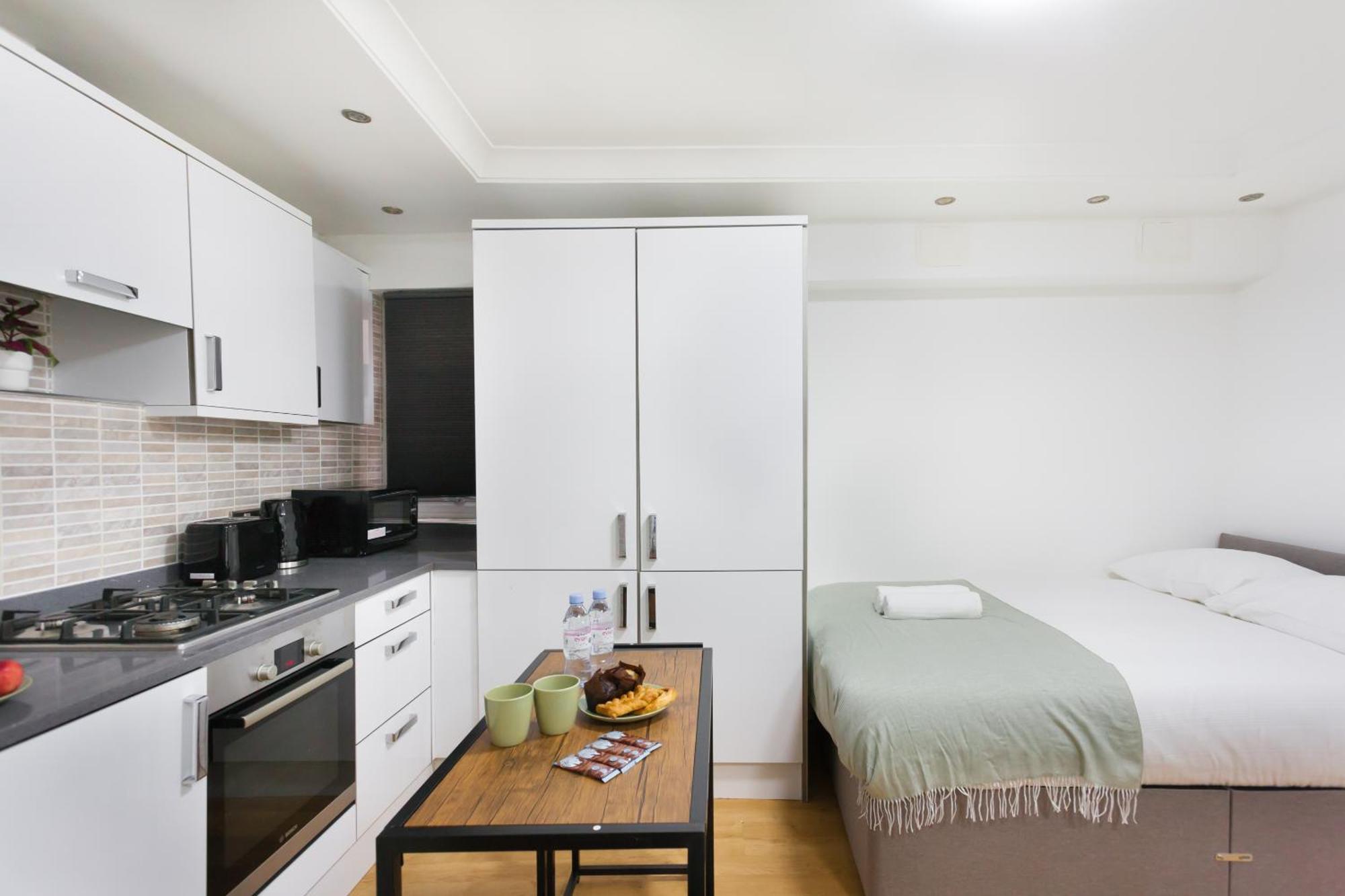 Eurostar Budget Rooms - Next To Kings Cross & Eurostar Train Station London Exterior foto